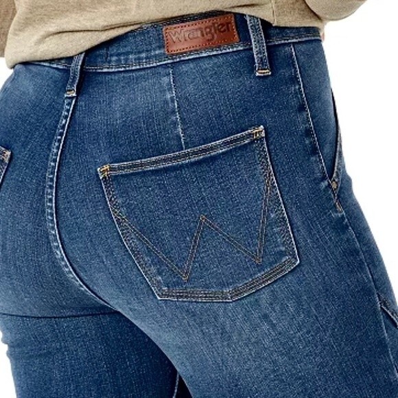 Wrangler High Rise Kick Flare Denim Sz 31 - Picture 2 of 8